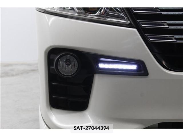 Nissan NV350 Caravan 2019-03 7021152-12