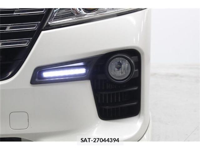Nissan NV350 Caravan 2019-03 7021152-15