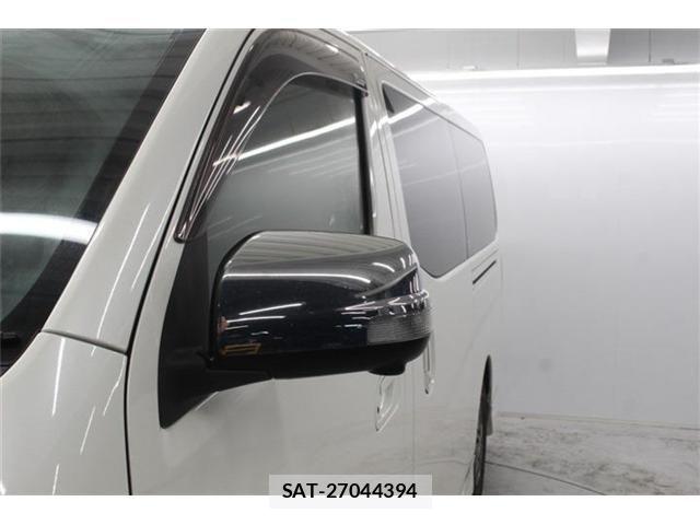 Nissan NV350 Caravan 2019-03 7021152-16