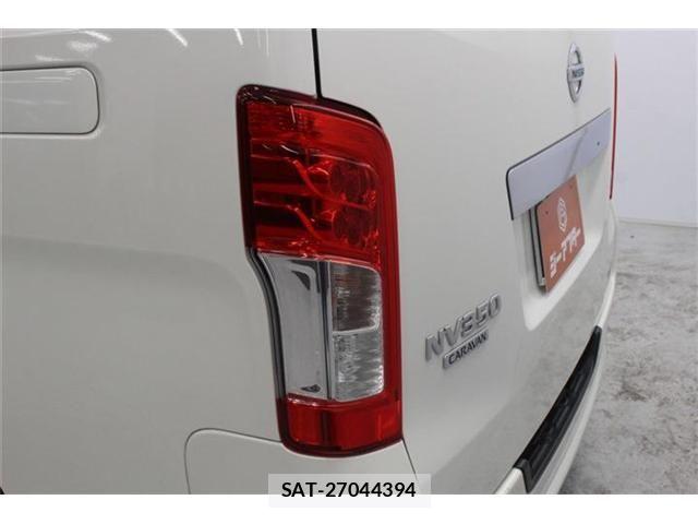Nissan NV350 Caravan 2019-03 7021152-17