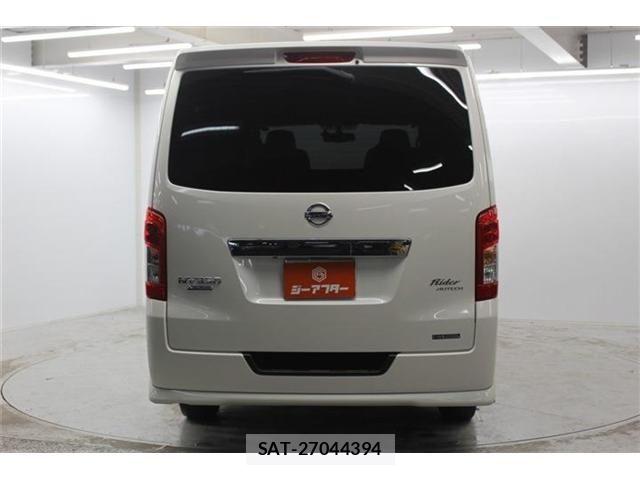 Nissan NV350 Caravan 2019-03 7021152-5