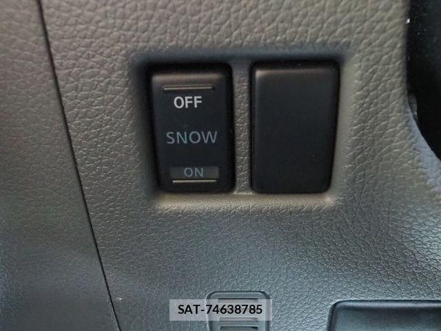 Nissan NV350 Caravan 2018-12 7060074-4