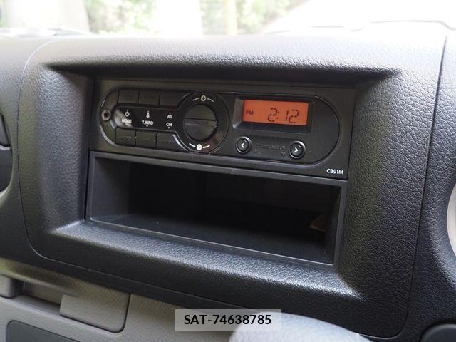 Nissan NV350 Caravan 2018-12 7060074-5