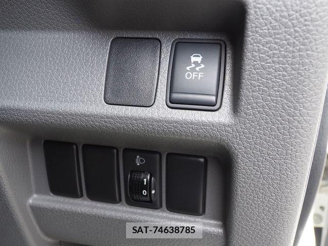Nissan NV350 Caravan 2018-12 7060074-7