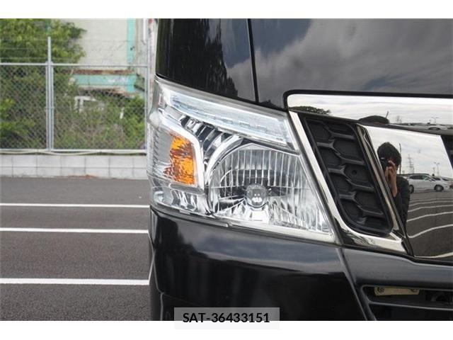 Nissan NV350 Caravan 2016-09 7060080-16