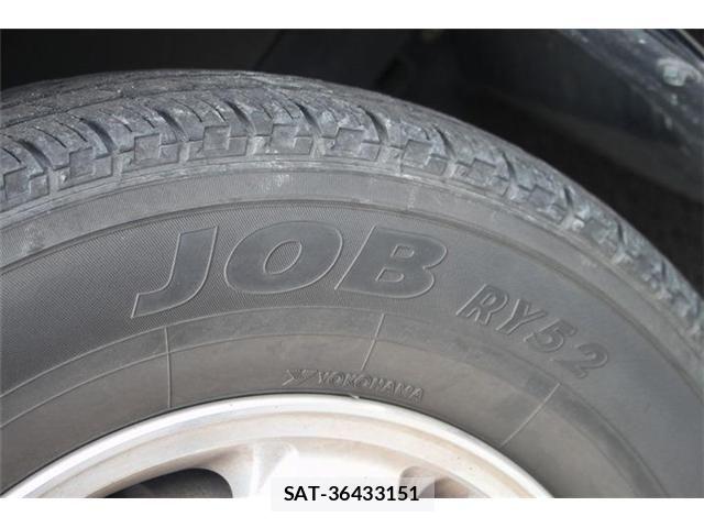 Nissan NV350 Caravan 2016-09 7060080-26