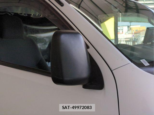 Nissan NV350 Caravan 2016-12 7060075-23