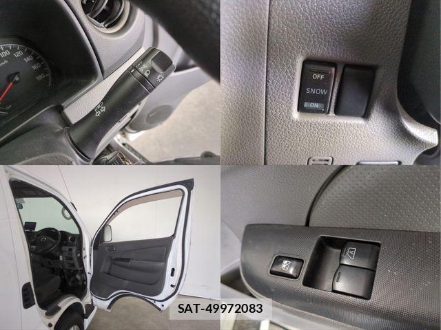 Nissan NV350 Caravan 2016-12 7060075-28