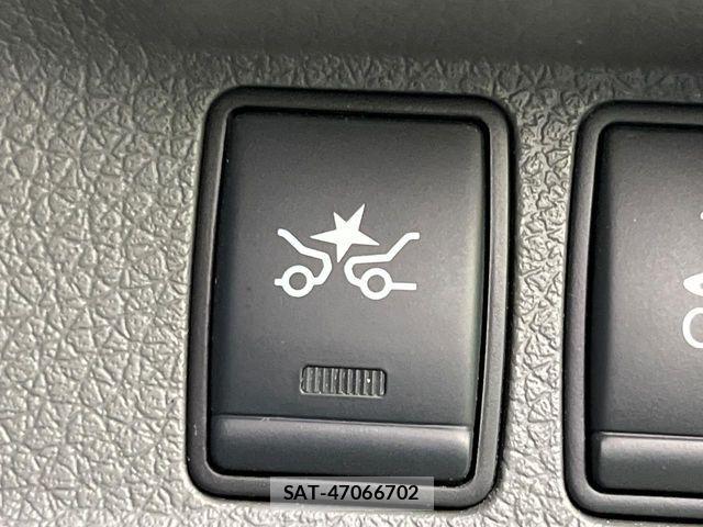 Nissan NV350 Caravan 2020-11 7060072-4