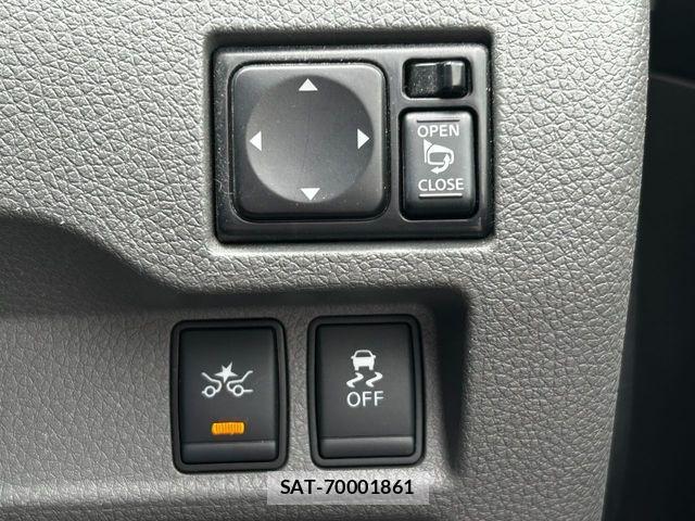 Nissan NV350 Caravan 2021-03 7021150-12