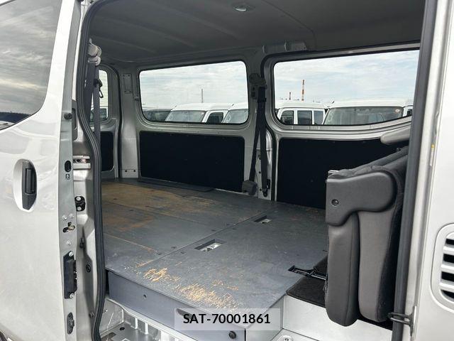 Nissan NV350 Caravan 2021-03 7021150-15
