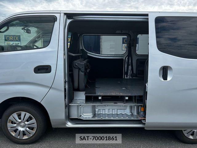 Nissan NV350 Caravan 2021-03 7021150-25