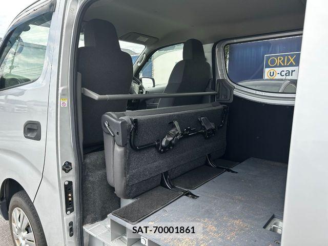 Nissan NV350 Caravan 2021-03 7021150-26