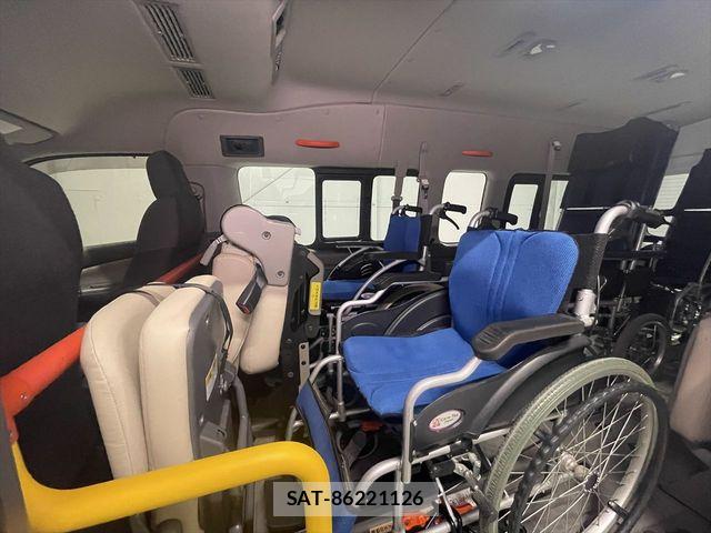 Nissan NV350 Caravan 2019-01 7223178-11