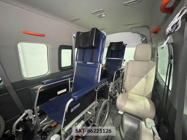 Nissan NV350 Caravan 2019-01 7223178-12