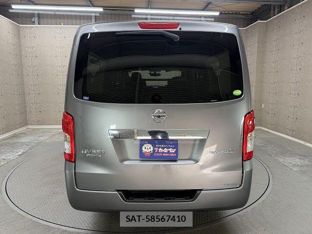 Nissan NV350 Caravan 2019-06 7223175-3