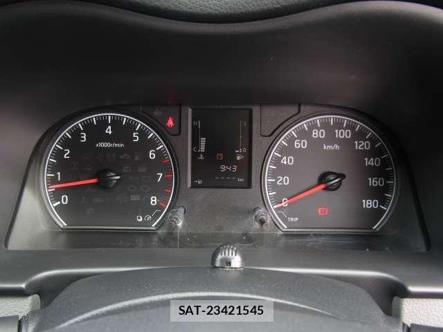 Nissan NV350 Caravan 2020-03 7223176-11