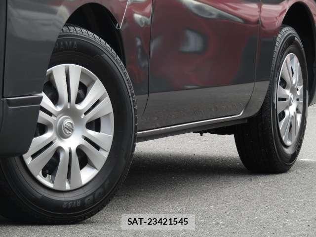 Nissan NV350 Caravan 2020-03 7223176-22