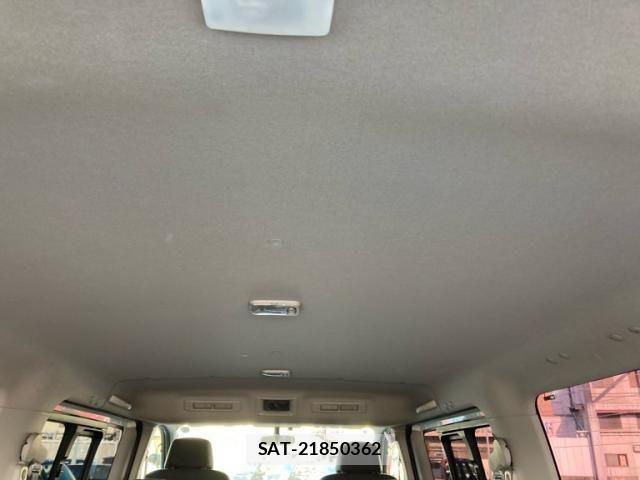 Nissan NV350 Caravan 2014-02 7223163-10