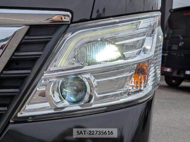Nissan NV350 Caravan 2017-07 7217894-11