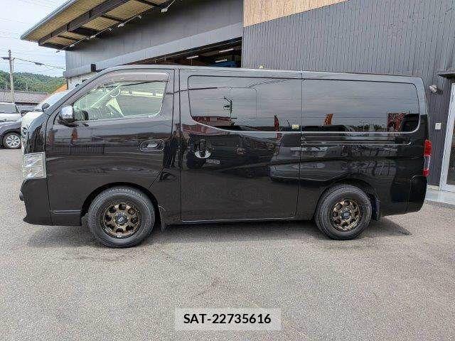 Nissan NV350 Caravan 2017-07 7217894-20