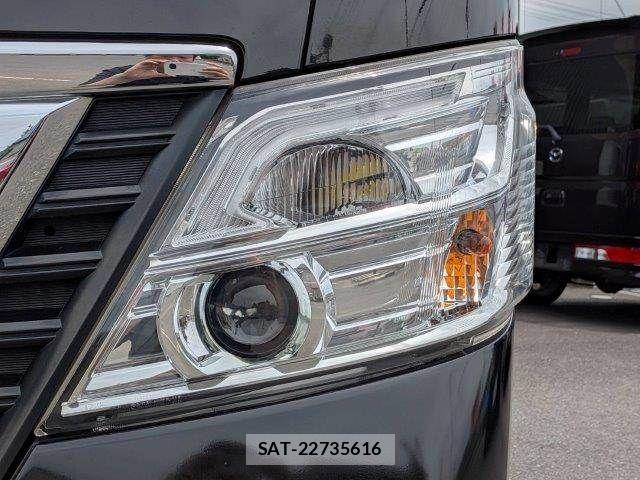 Nissan NV350 Caravan 2017-07 7217894-21