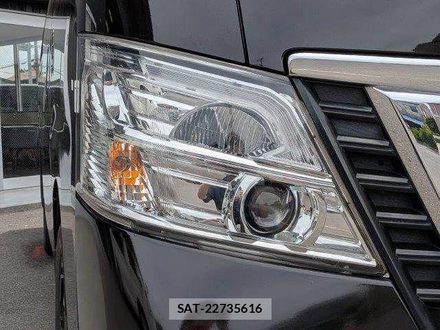 Nissan NV350 Caravan 2017-07 7217894-22