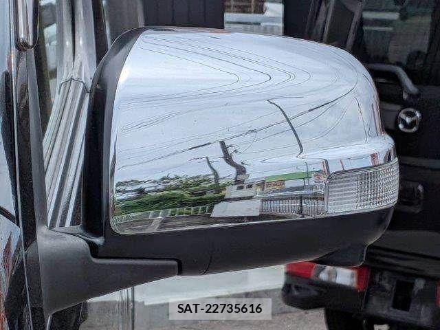 Nissan NV350 Caravan 2017-07 7217894-25