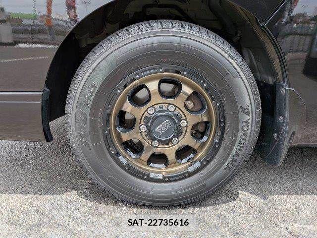 Nissan NV350 Caravan 2017-07 7217894-29