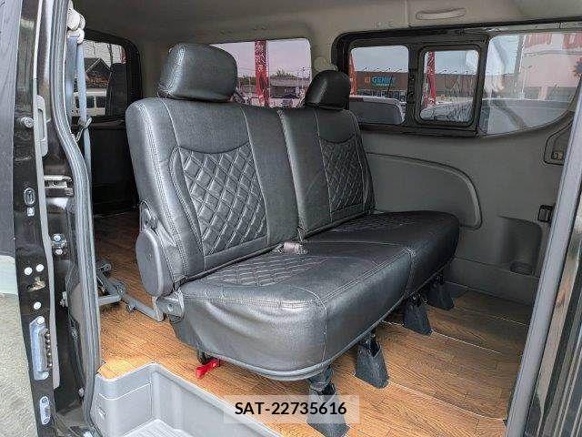 Nissan NV350 Caravan 2017-07 7217894-8