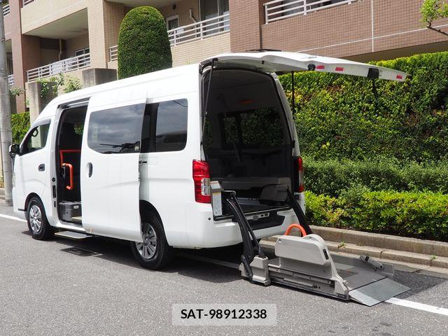 Nissan NV350 Caravan 2016-02 7216559-0