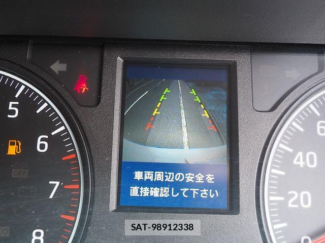 Nissan NV350 Caravan 2016-02 7216559-3
