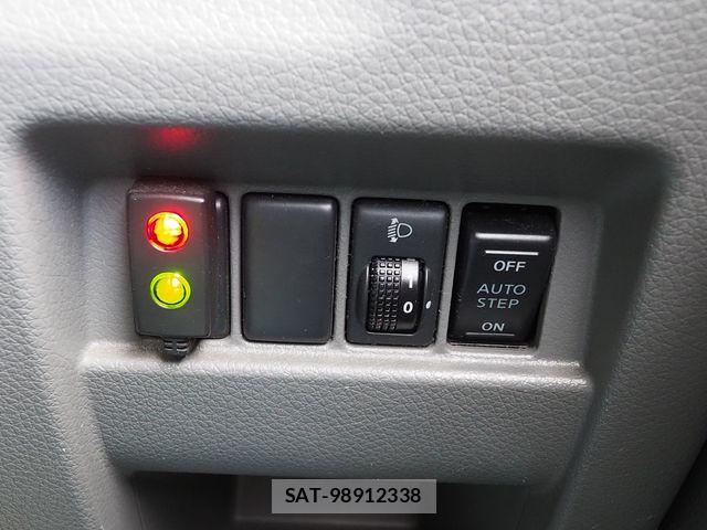 Nissan NV350 Caravan 2016-02 7216559-7