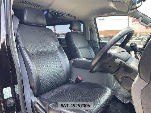 Nissan NV350 Caravan 2020-01 7223174-13
