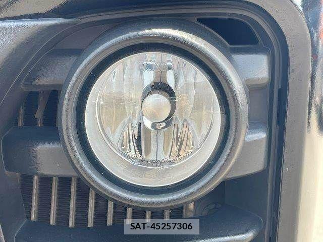 Nissan NV350 Caravan 2020-01 7223174-29