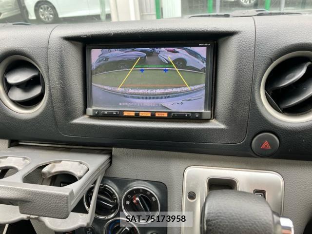 Nissan NV350 Caravan 2017-05 7223169-12