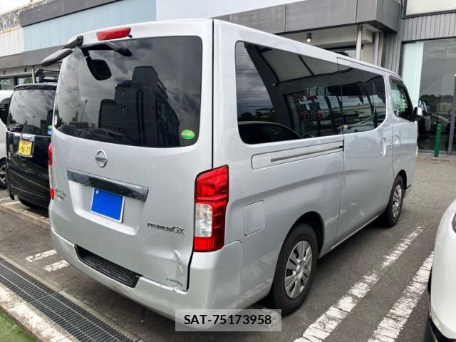 Nissan NV350 Caravan 2017-05 7223169-2