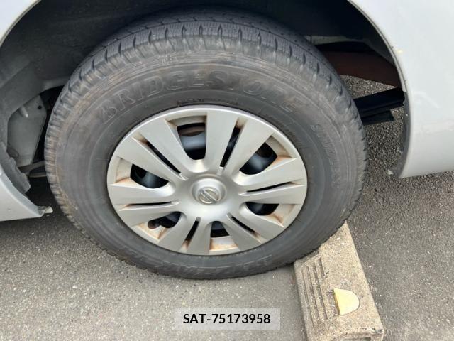 Nissan NV350 Caravan 2017-05 7223169-4