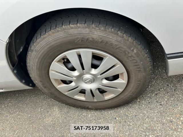 Nissan NV350 Caravan 2017-05 7223169-6
