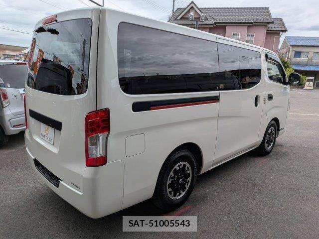 Nissan NV350 Caravan 2021-03 7223182-18
