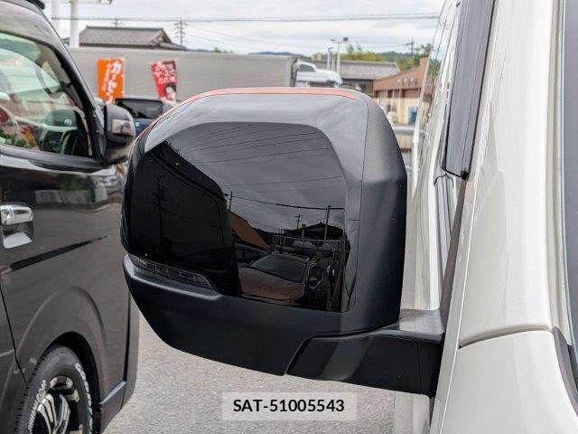 Nissan NV350 Caravan 2021-03 7223182-27