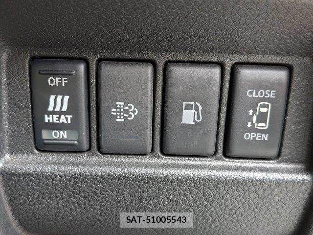 Nissan NV350 Caravan 2021-03 7223182-7