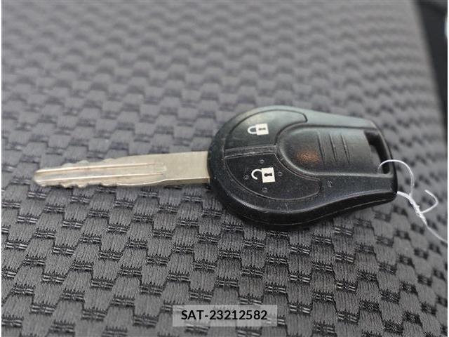 Nissan NV350 Caravan 2020-04 7223177-15