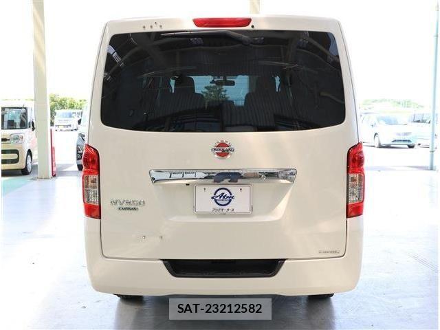 Nissan NV350 Caravan 2020-04 7223177-21