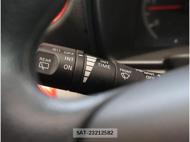 Nissan NV350 Caravan 2020-04 7223177-26