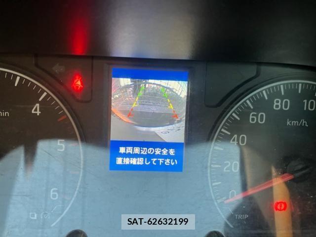 Nissan NV350 Caravan 2014-03 7223165-17