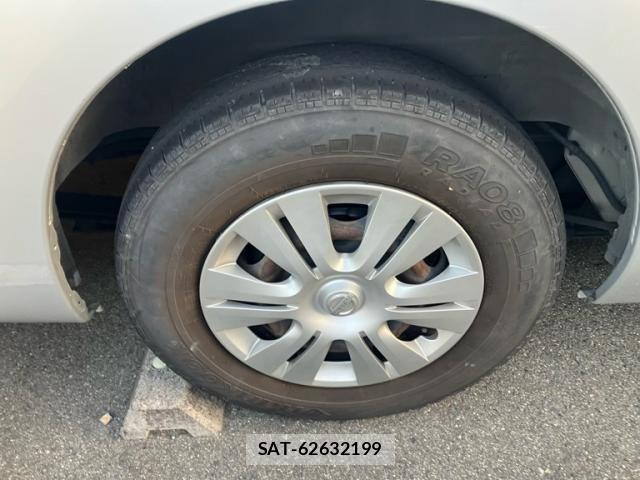 Nissan NV350 Caravan 2014-03 7223165-7