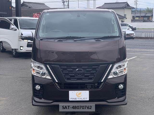 Nissan NV350 Caravan 2017-06 7223172-15