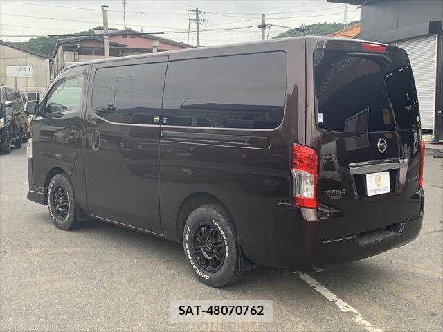 Nissan NV350 Caravan 2017-06 7223172-20
