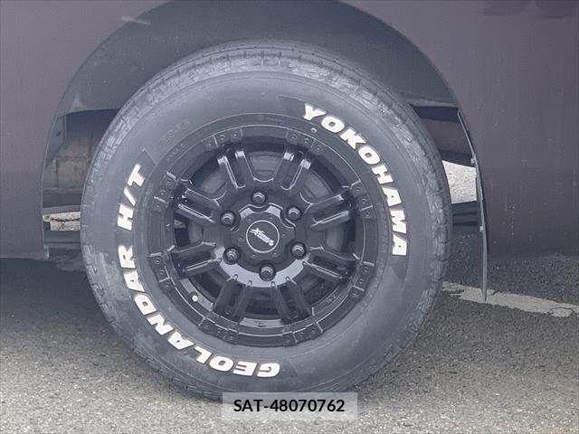 Nissan NV350 Caravan 2017-06 7223172-29
